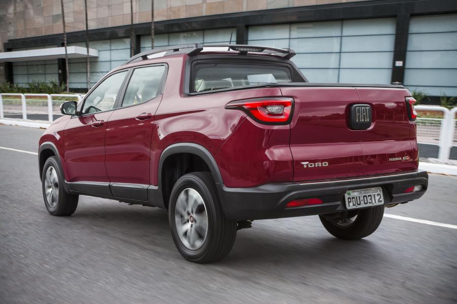  Fiat Toro Freedom 2.4 Flex AT9 2016 года  (фото 7 из 16)